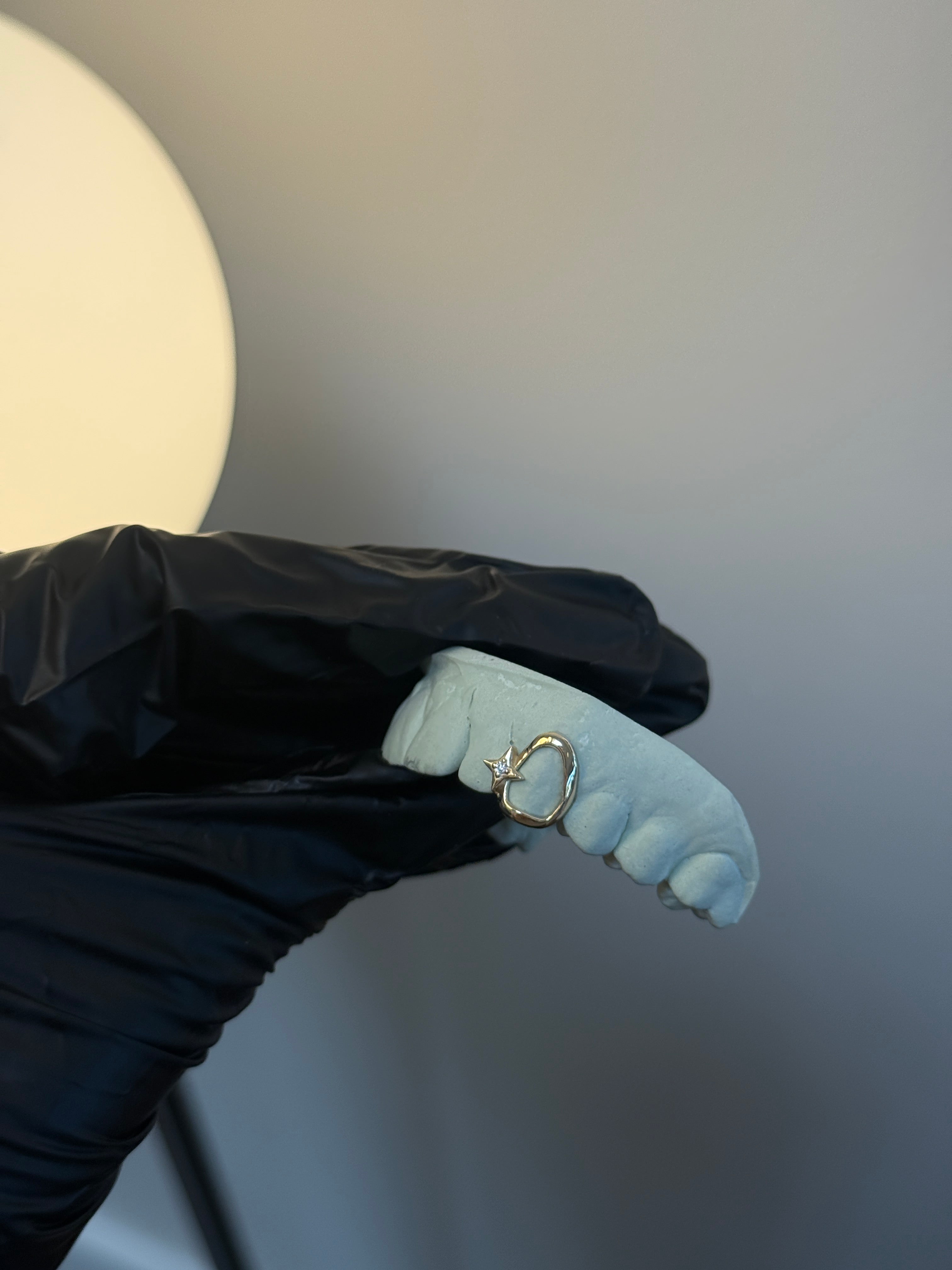 Open Face Starburst Cap