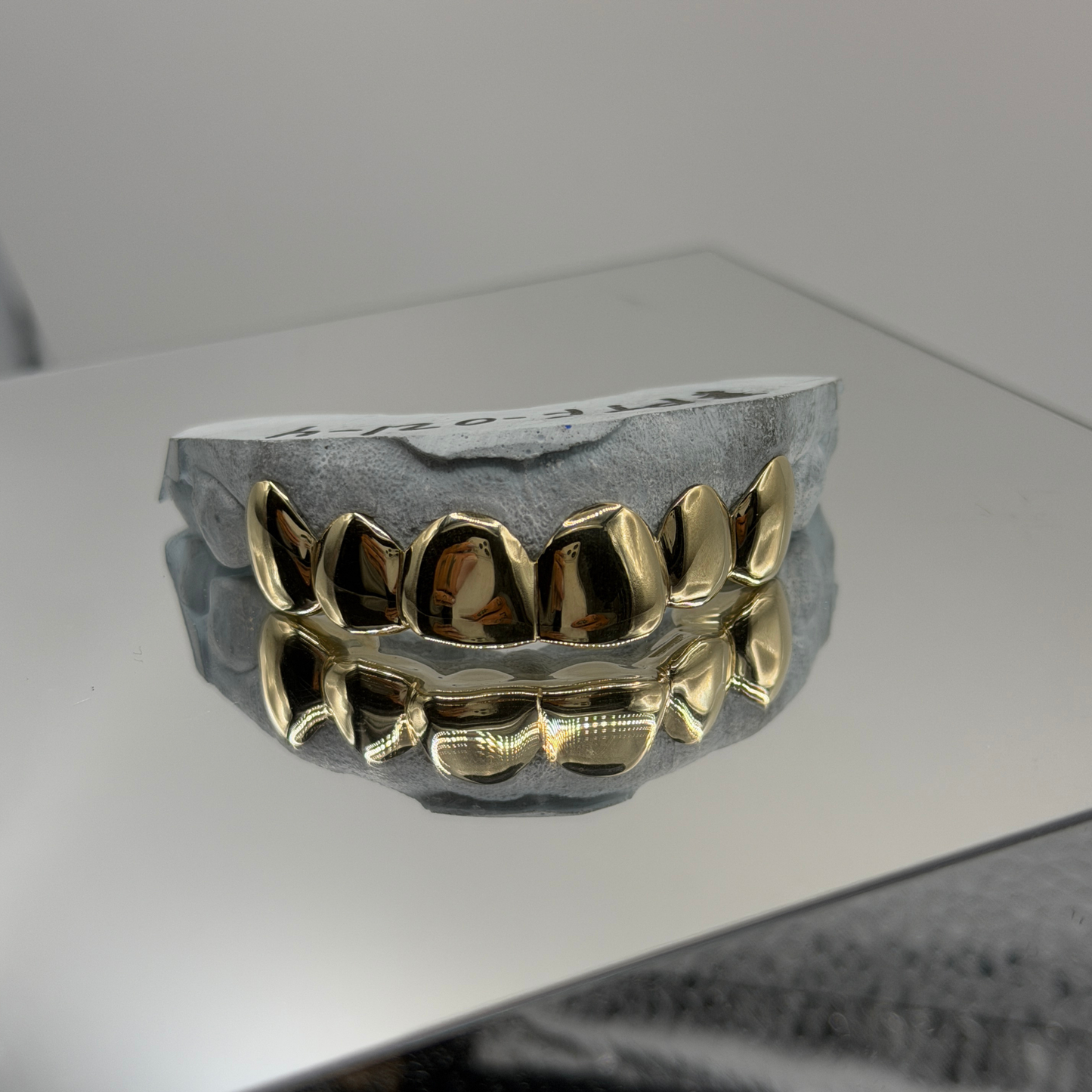 Full Fronts Grillz (4–10 Teeth)